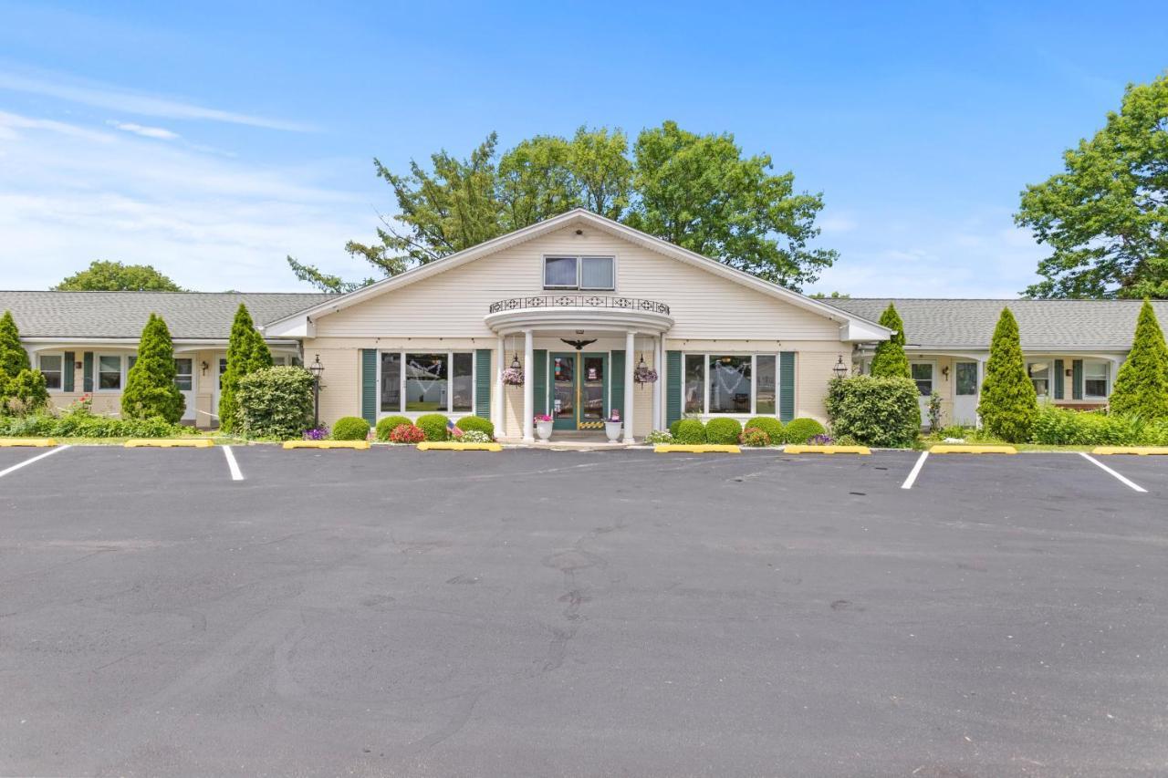Glass House Inn Erie Near I-90 & I-79 Екстериор снимка