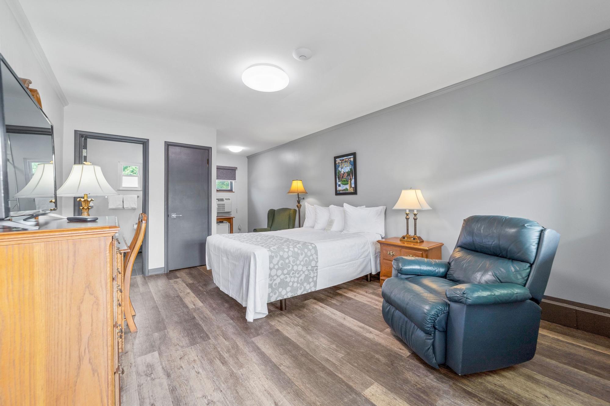 Glass House Inn Erie Near I-90 & I-79 Екстериор снимка