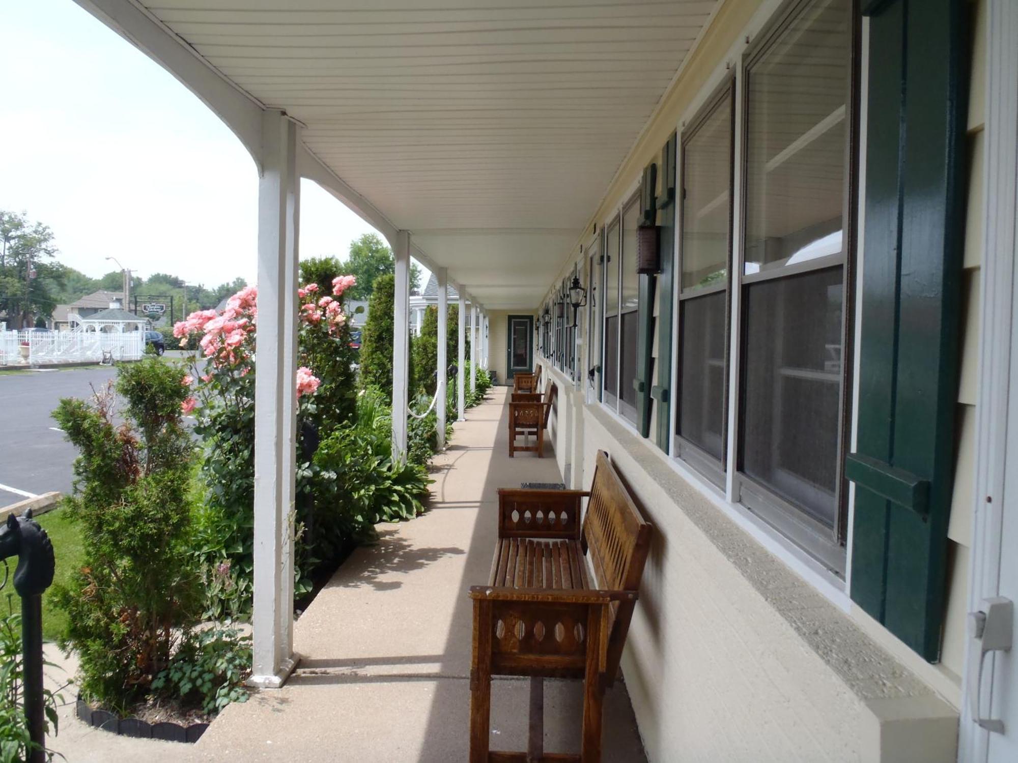 Glass House Inn Erie Near I-90 & I-79 Екстериор снимка